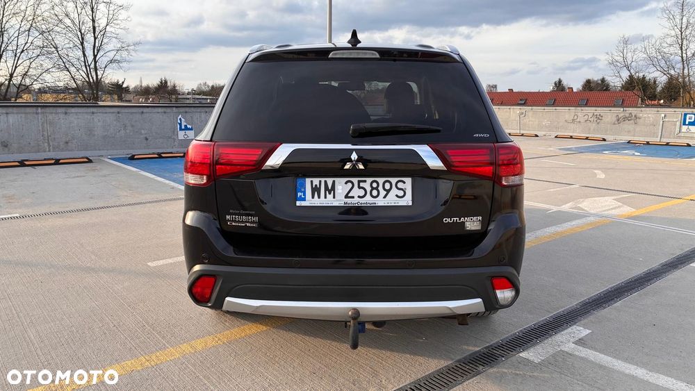 Mitsubishi Outlander 2.0 Intense + 4WD CVT - 7