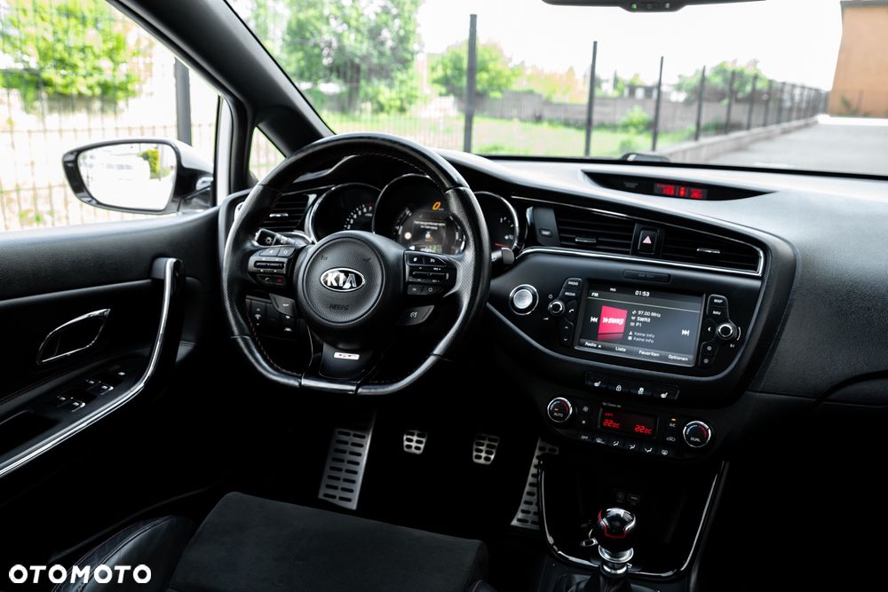 Kia Ceed 1.6 T-GDI GT - 27