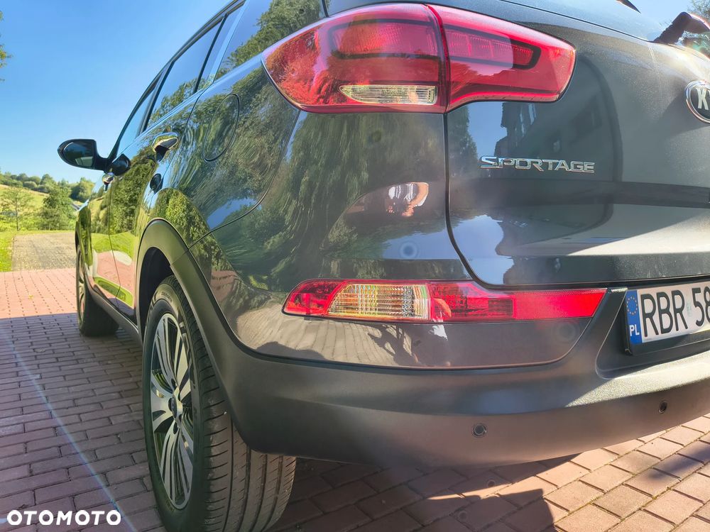 Kia Sportage 1.7 CRDI 2WD ISG Dream-Team Edition - 19