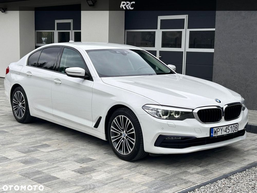 BMW Seria 5 530i Sport Line - 11