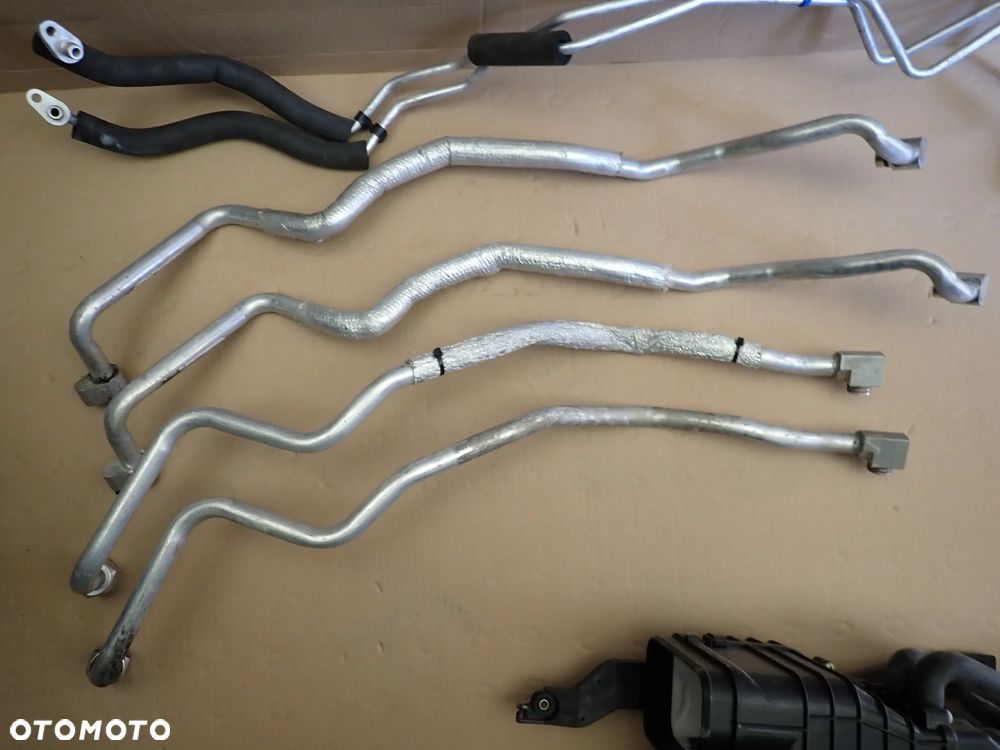 Trafic 3 Talento VivaroB Rurki Klimatyzacji 1.6.2 DCI - 4