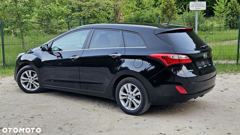 Hyundai i30 1.6 CRDi Automatik Style - 15