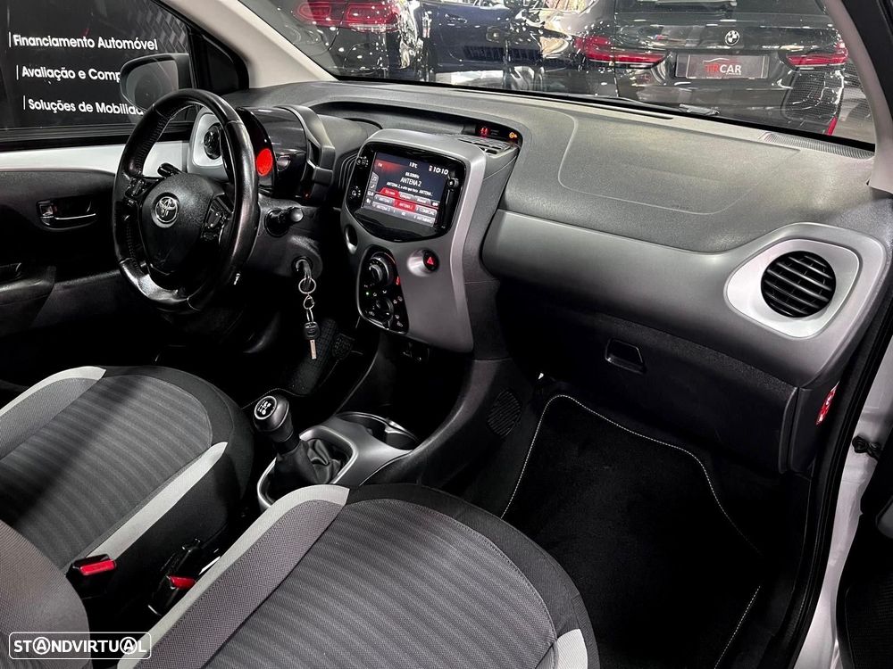 Toyota Aygo 1.0 X-Play+AC+X-Touch - 19