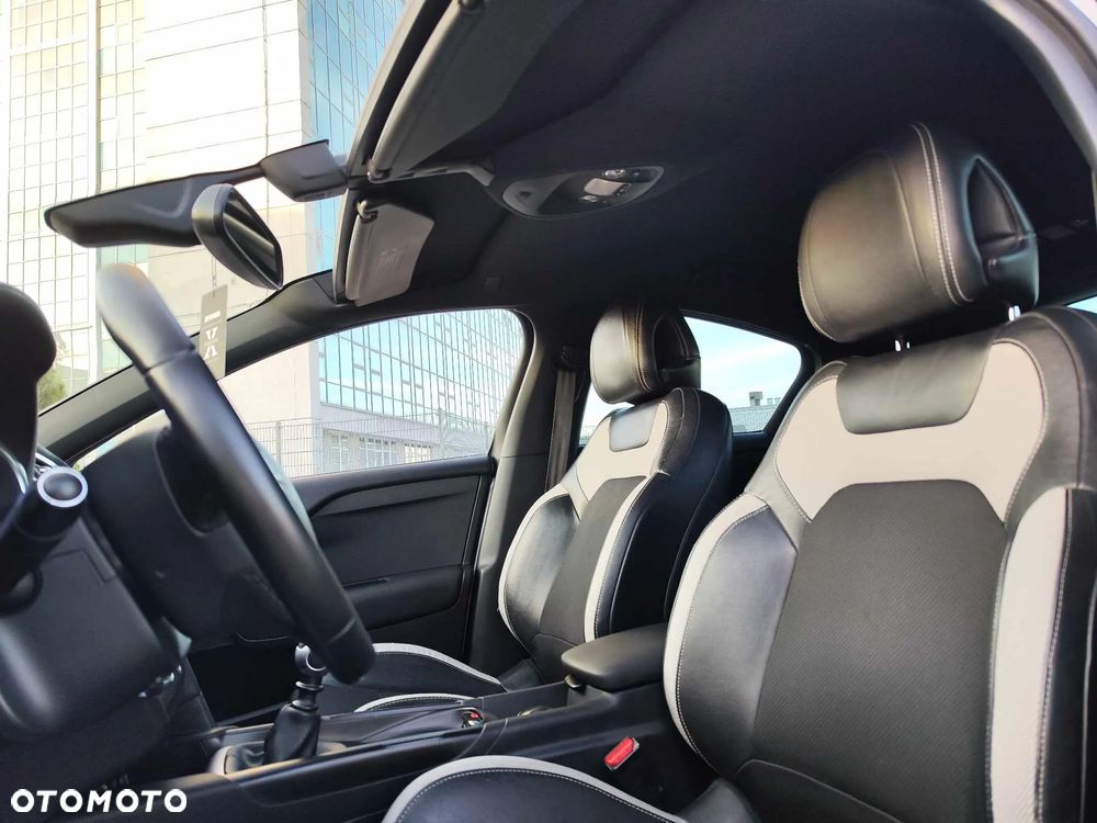 Citroën DS4 BlueHDi 120 Urban Show - 25