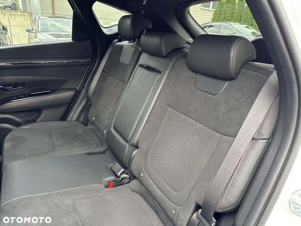 Hyundai Tucson 1.6 T-GDi HEV Executive N Line 4WD - 16