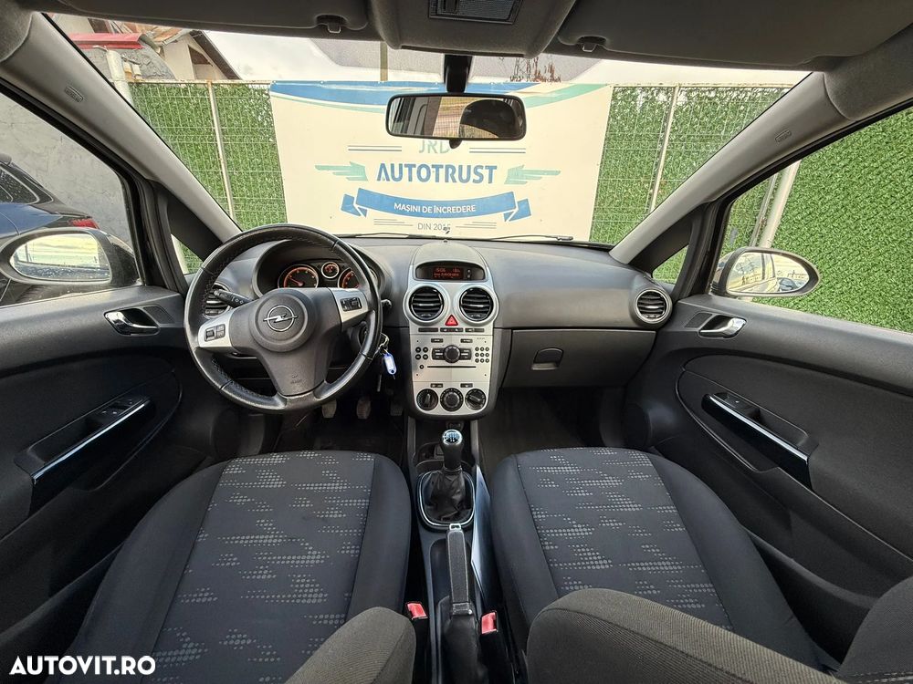 Opel Corsa 1.3 CDTI Cosmo - 4