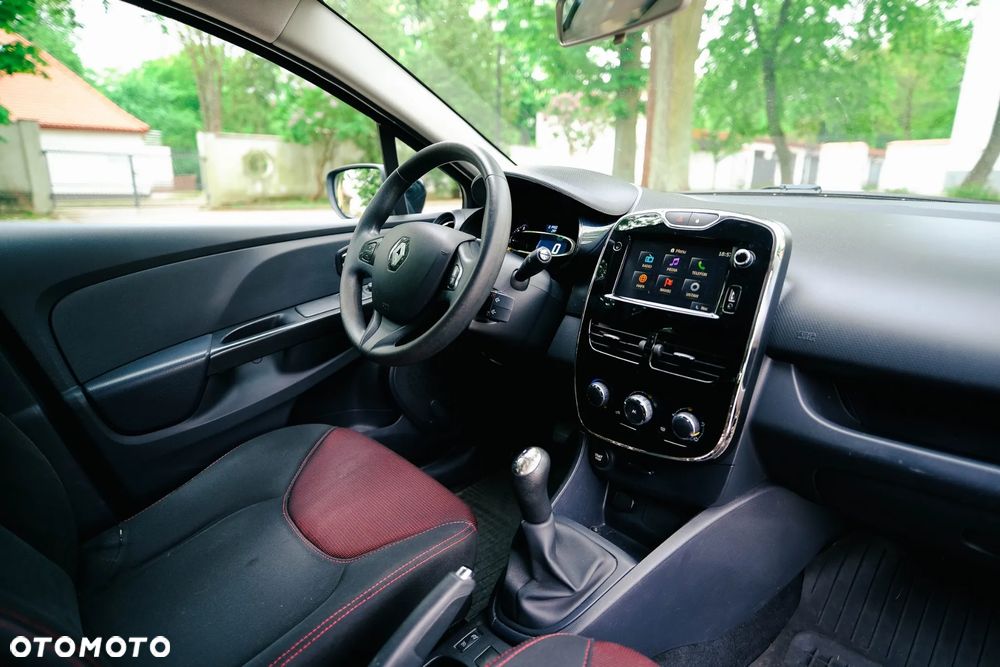 Renault Clio 1.2 16V Expression - 19