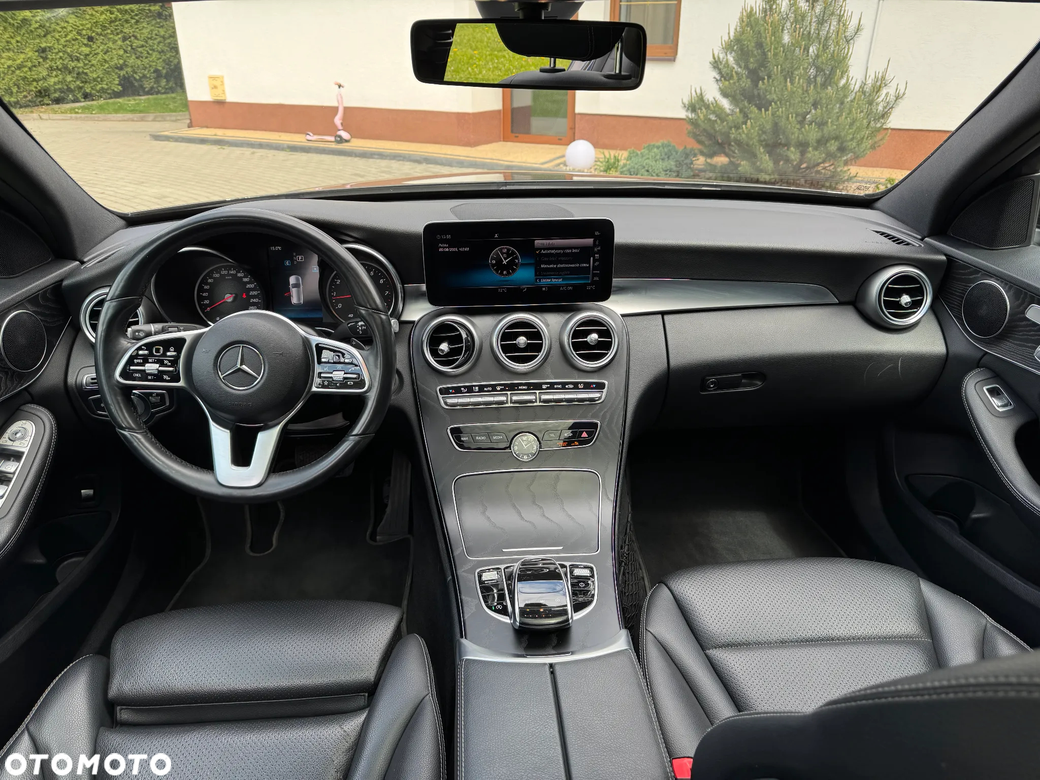 Mercedes-Benz Klasa C 300 4Matic T 9G-TRONIC - 12