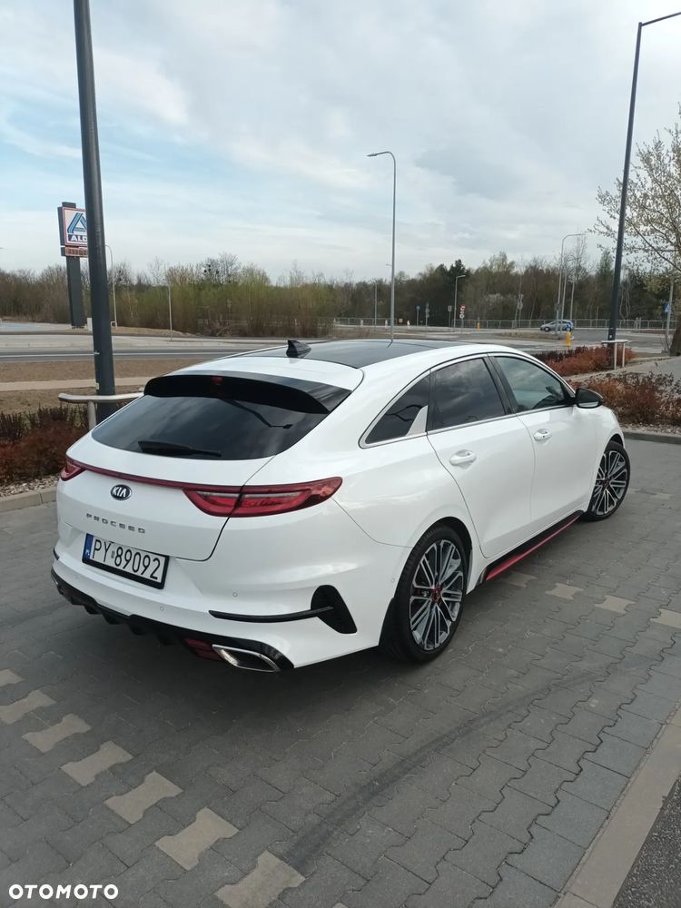 Kia ProCeed 1.6 T-GDI GT DCT - 4