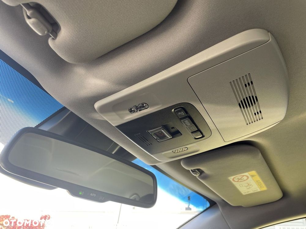 Toyota Camry 2.5 Hybrid Prestige CVT - 25