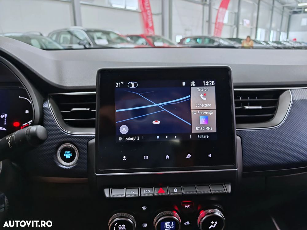 Renault Arkana E-TECH 145 Evolution - 12