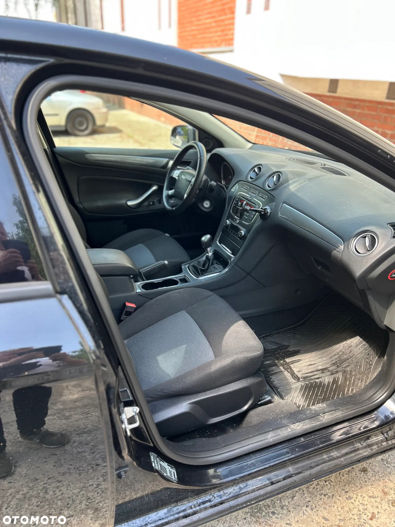 Ford Mondeo 1.6 T Ambiente - 14
