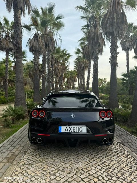 Ferrari GTC4 Lusso - 15