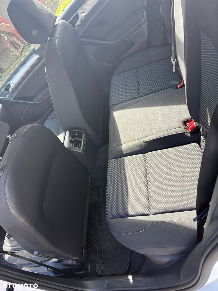 Volkswagen Golf 1.6 TDI BMT Comfortline - 22