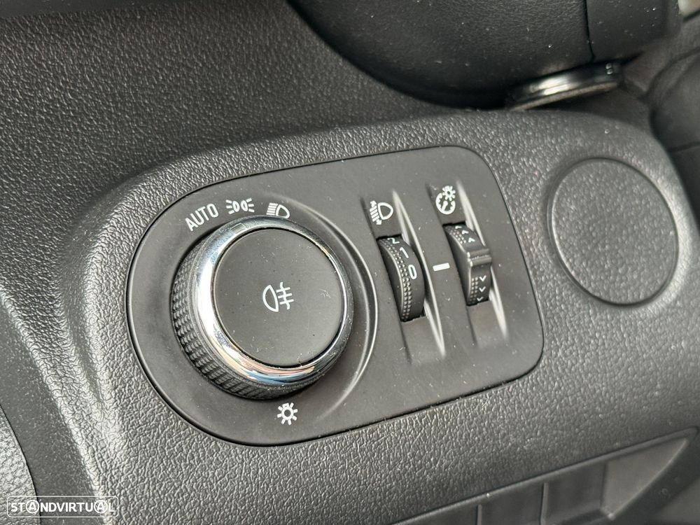 Opel COMBO/3LUGARES/GARANTIA/POUCOS KM - 18