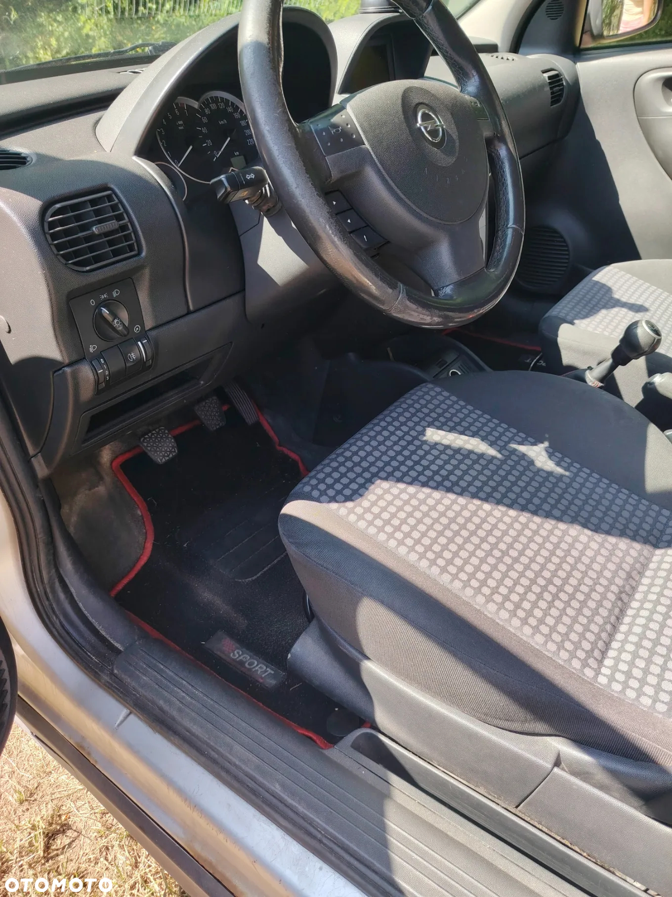 Opel Corsa 1.0 12V Cosmo - 10