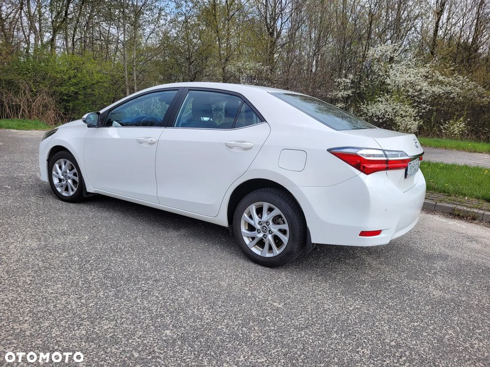 Toyota Corolla 1.6 Comfort - 14