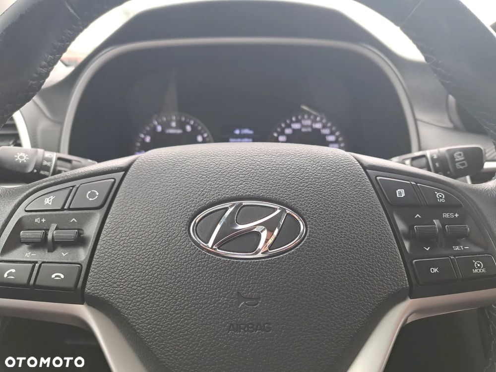 Hyundai Tucson - 16