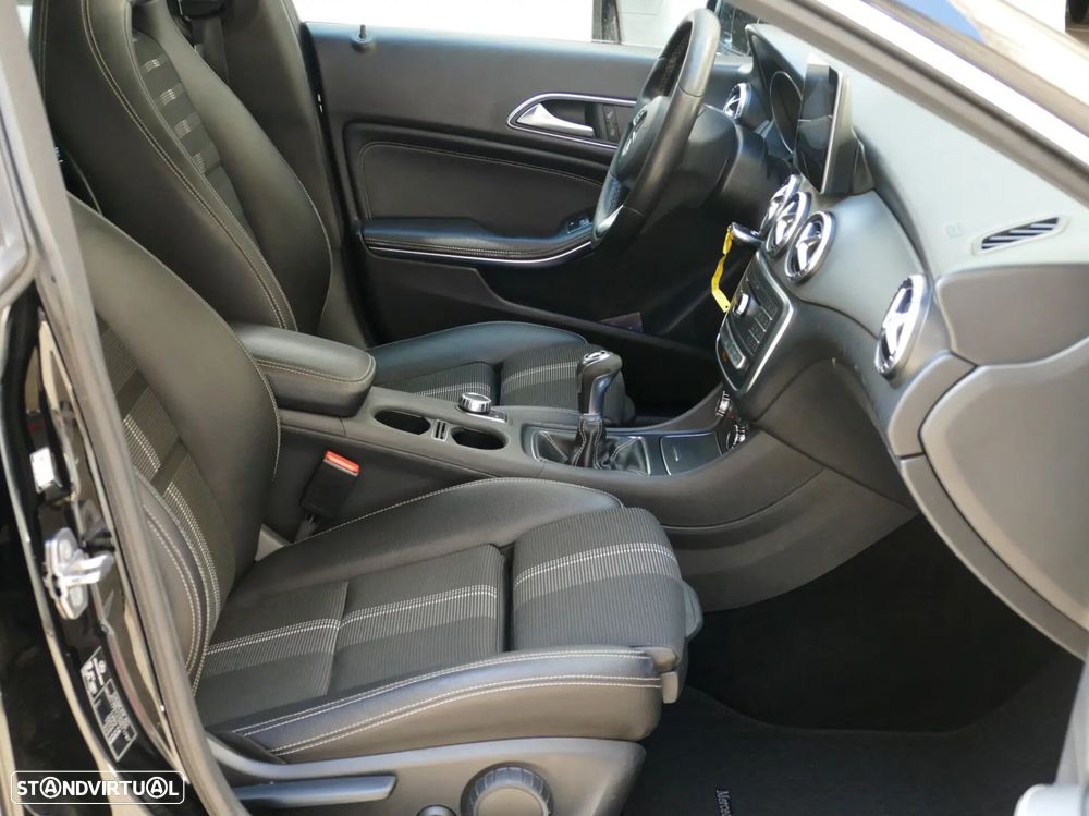 Mercedes-Benz CLA 180 d Shooting Brake Urban - 24
