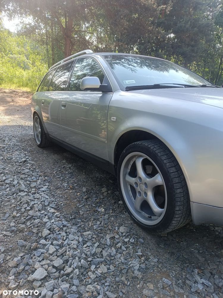 Audi A6 Avant 2.8 30V Quattro - 2