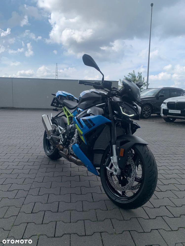 BMW S - 3