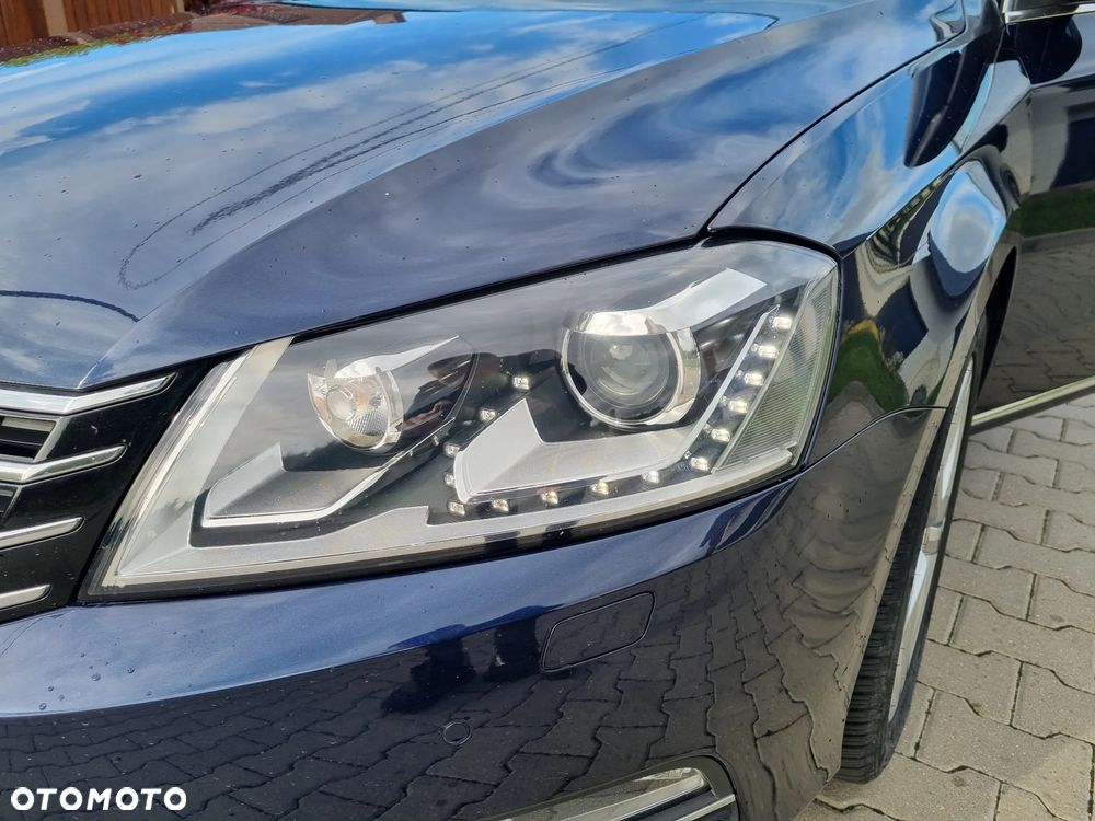 Volkswagen Passat 2.0 TDI Highline - 22