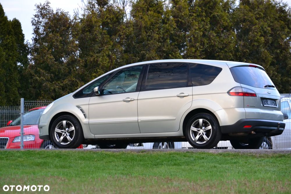 Ford S-Max 2.0 TDCi DPF Business Edition - 17