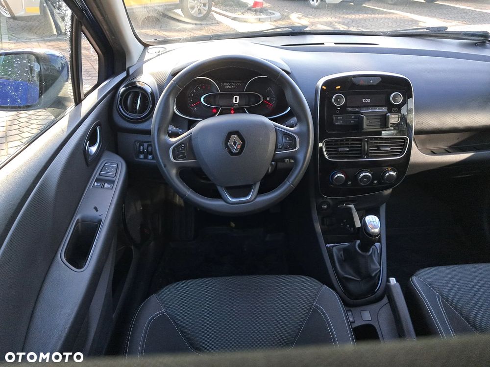 Renault Clio 1.2 16V Limited Plus - 10