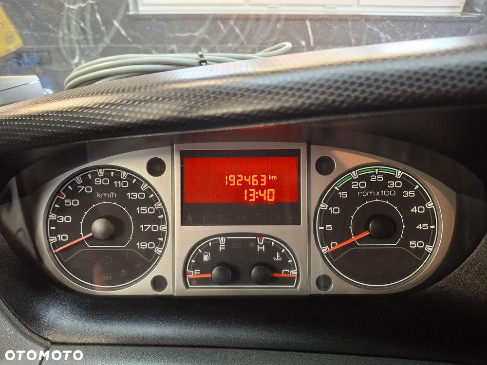 Iveco Daily 35S14 Doka Dubel Brygadówka Służba Drogowa Silnik 3.0 Pomarańczowy 6 Miejsc Hak Kamera Cofania Webasto Ogrzewanie Postojowe Plandeka Tablica Świetlna Światła Ostrzegawcze - 26