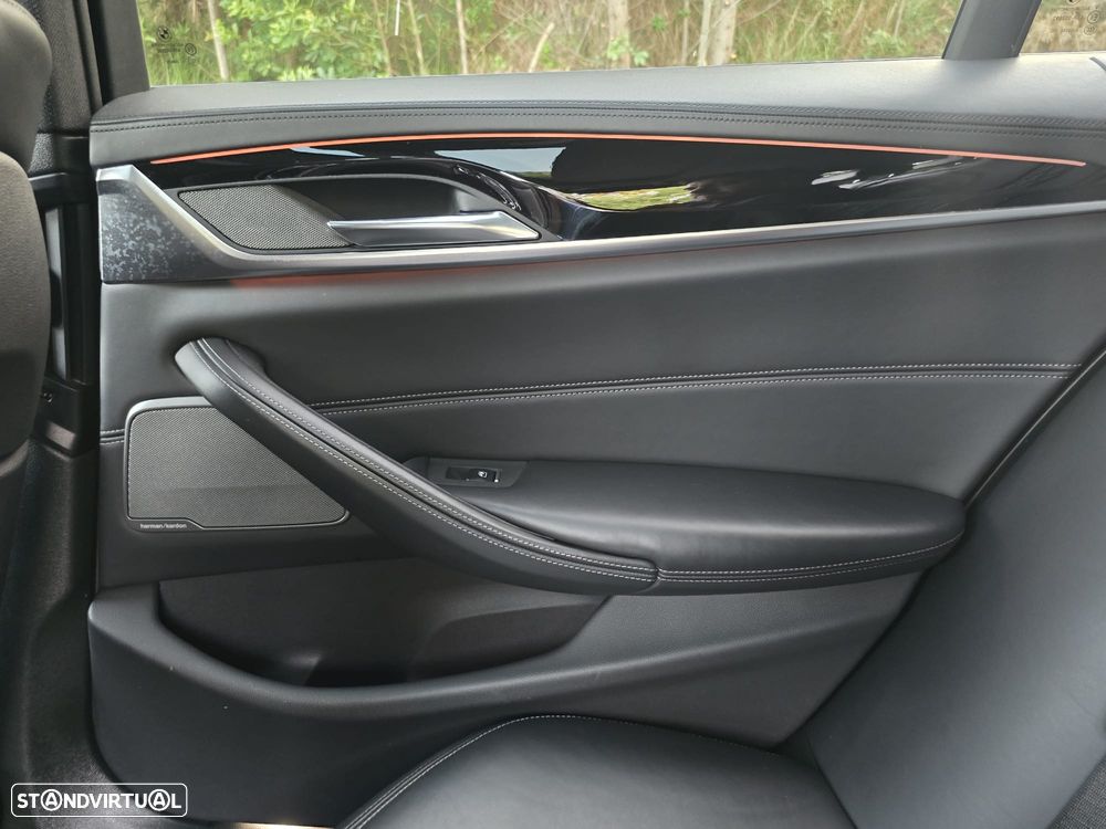 BMW 540 d xDrive Pack M Auto - 19