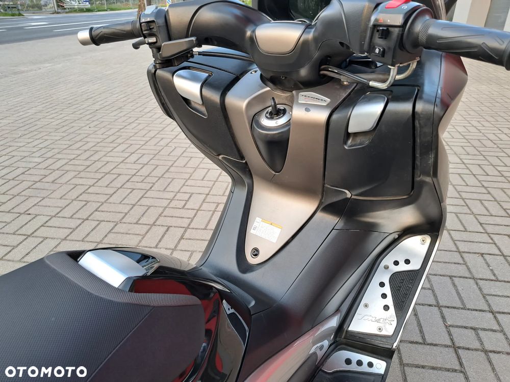 Yamaha Tmax - 14