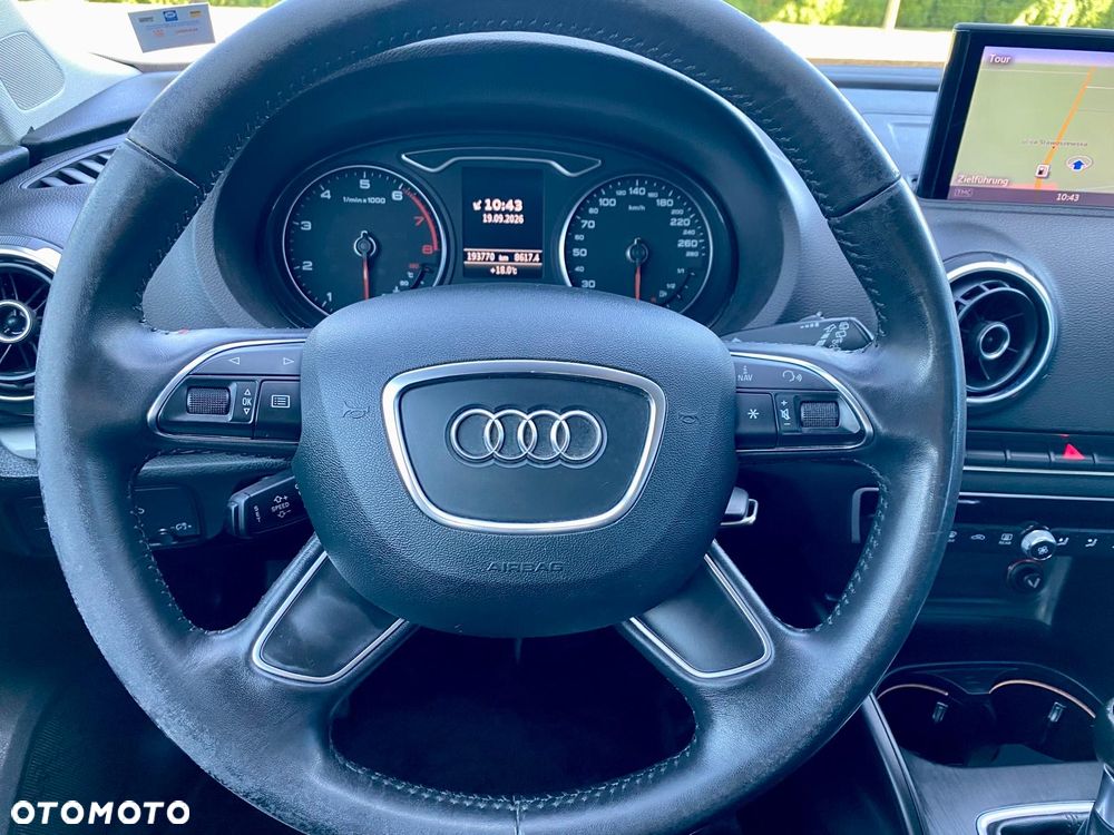 Audi A3 Sportback - 13