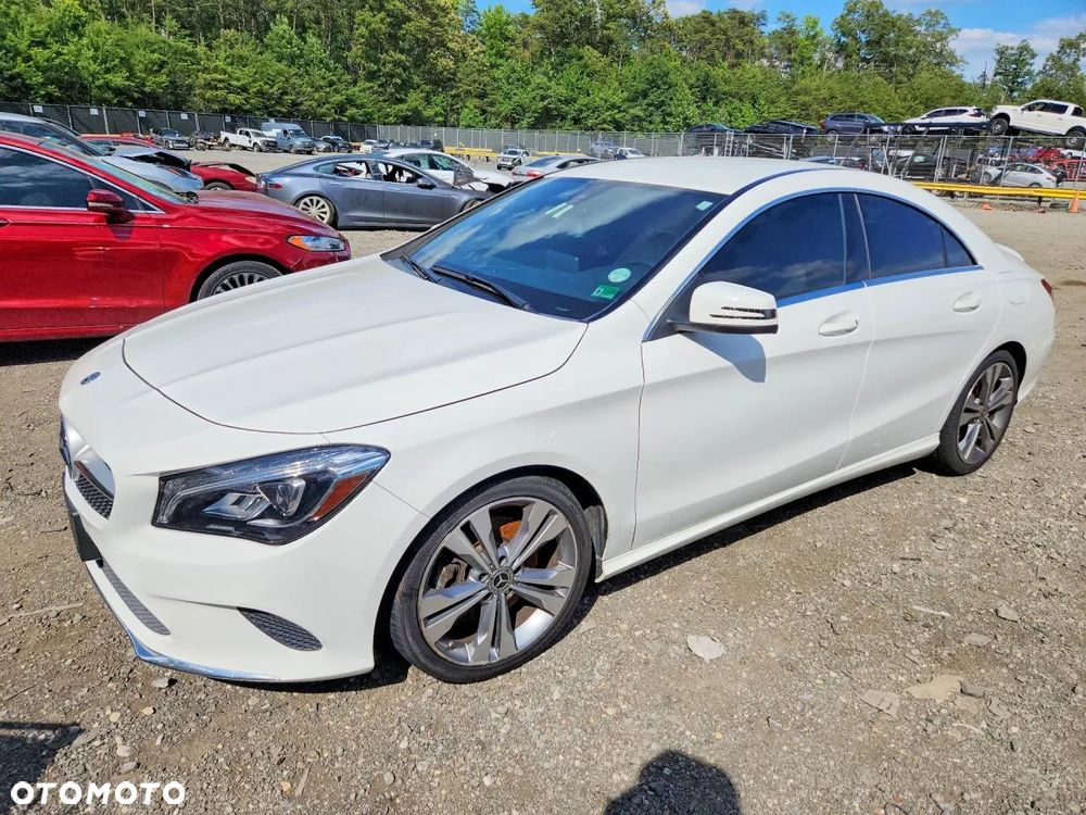 Mercedes-Benz CLA 250 4Matic 7G-DCT - 1