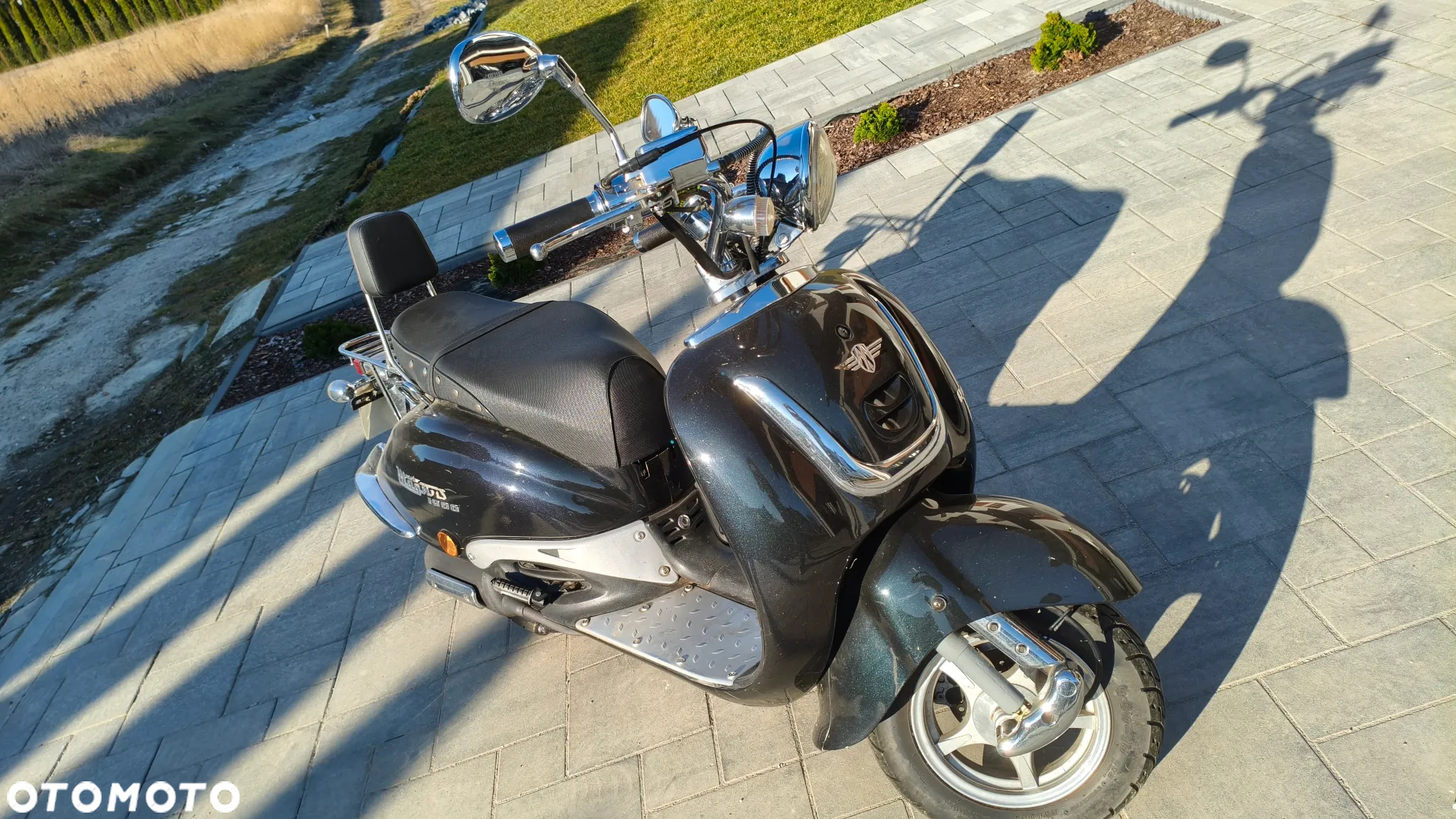 Moto Magnus Retro - 3