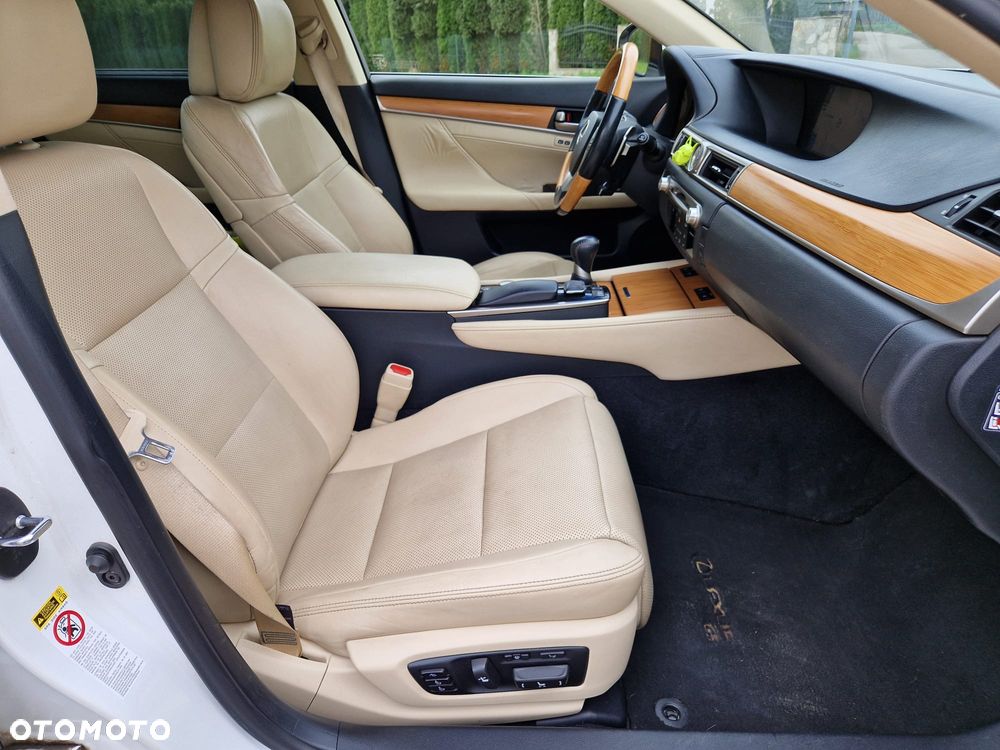 Lexus GS 300h Prestige - 15