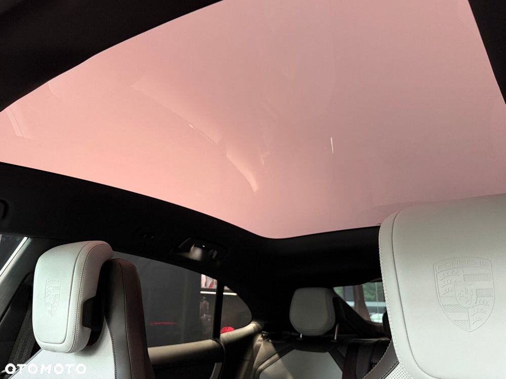 Porsche Cayenne - 16