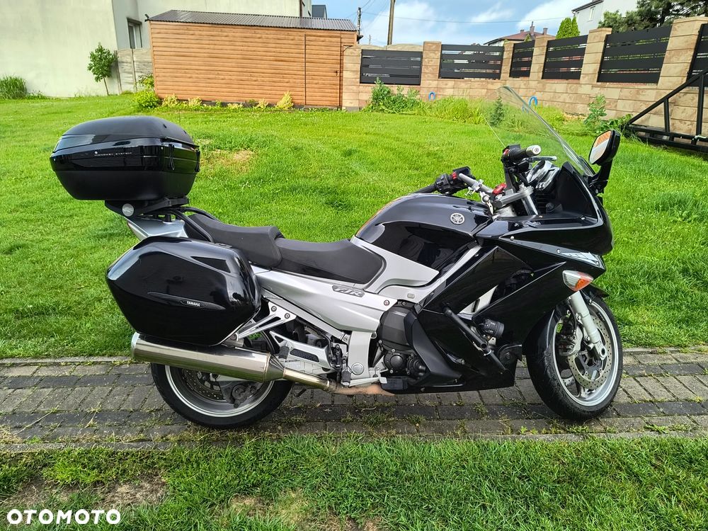 Yamaha FJR - 8