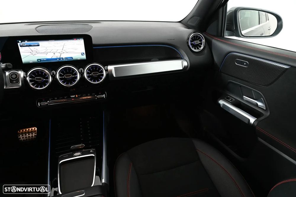 Mercedes-Benz GLB 180 d AMG Line - 16