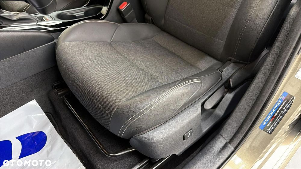 Toyota Corolla 1.8 Hybrid GPF Comfort - 13