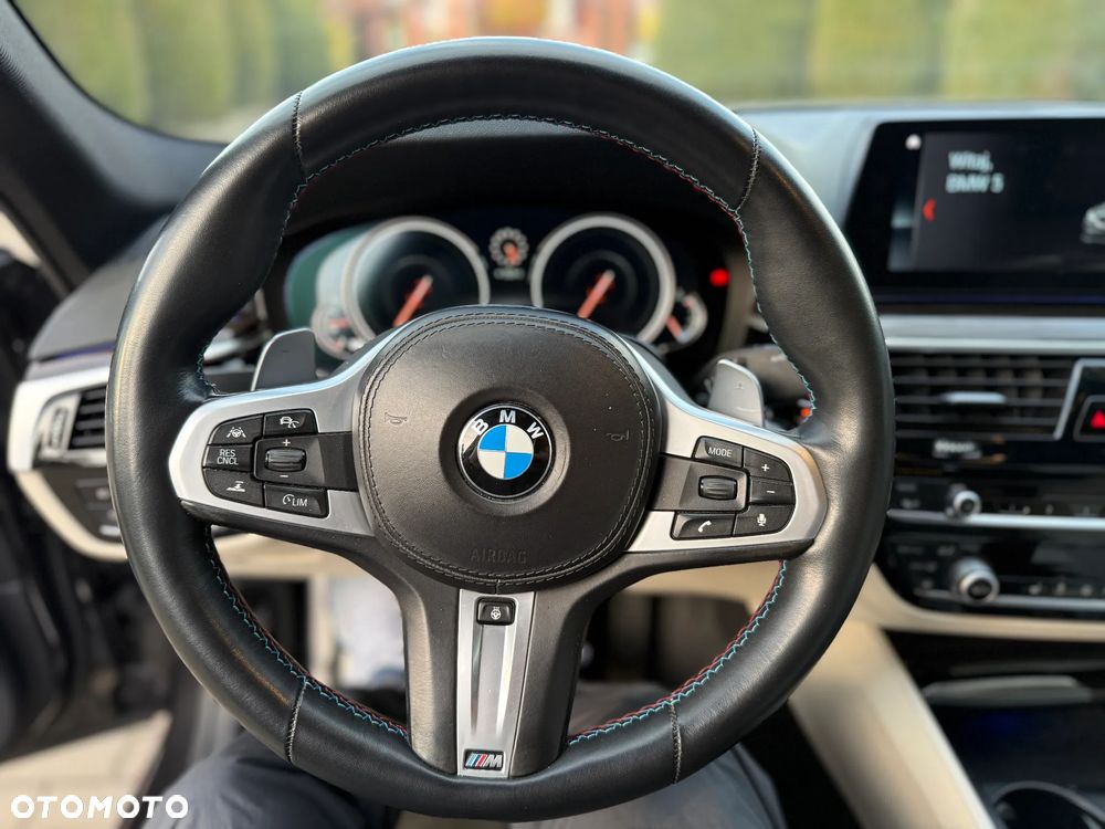 BMW Seria 5 520d xDrive M Sport sport - 16