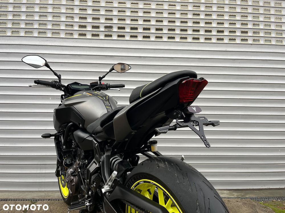 Yamaha MT - 17