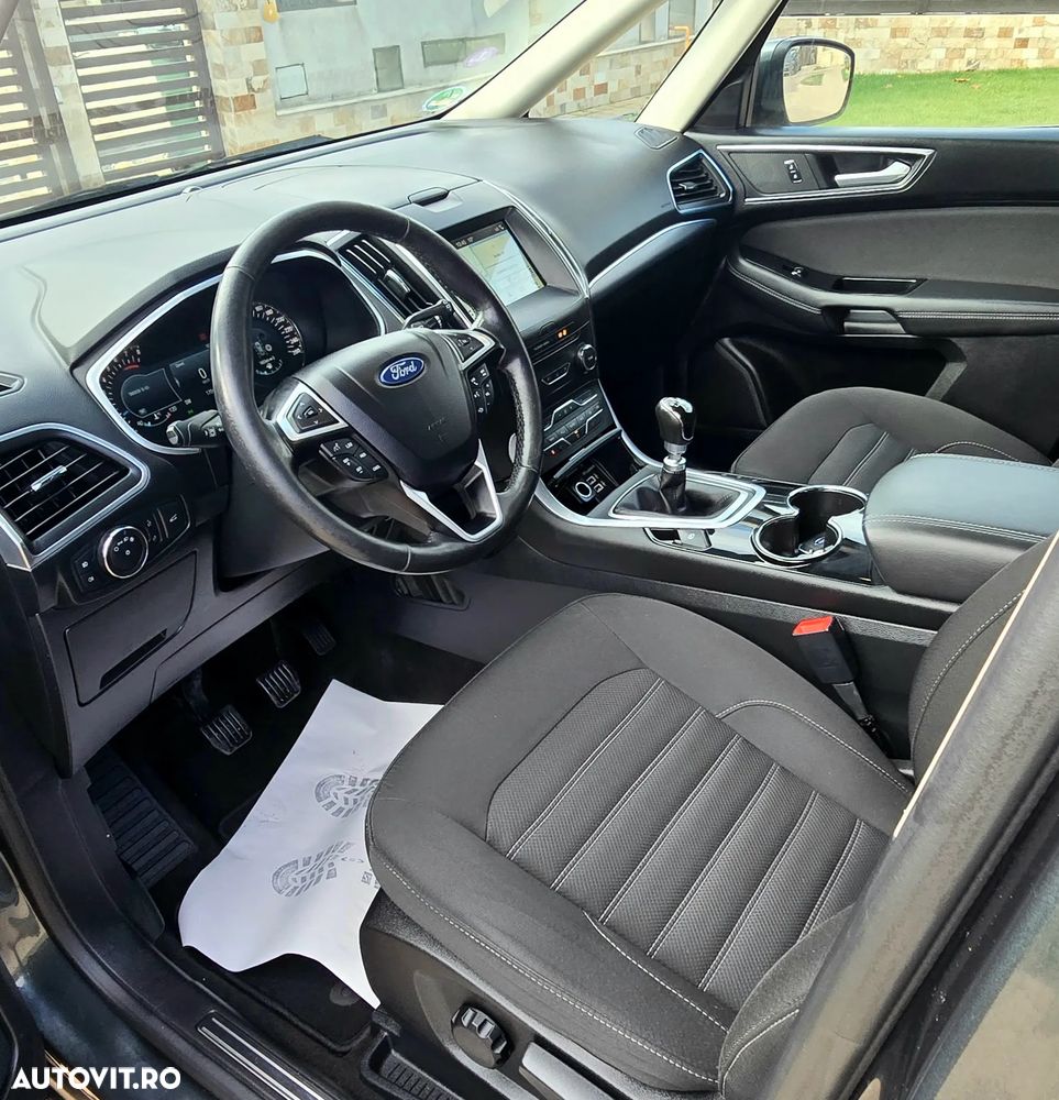 Ford Galaxy - 21
