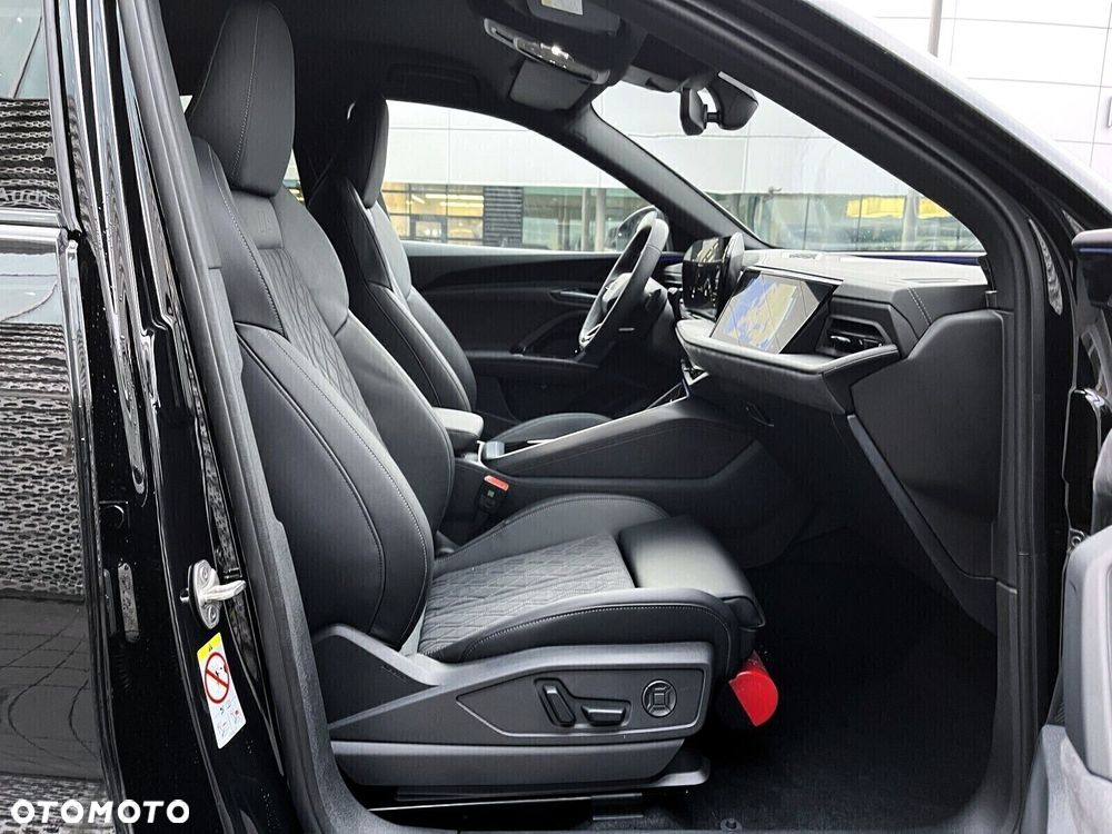 Audi Q5 Sportback - 16