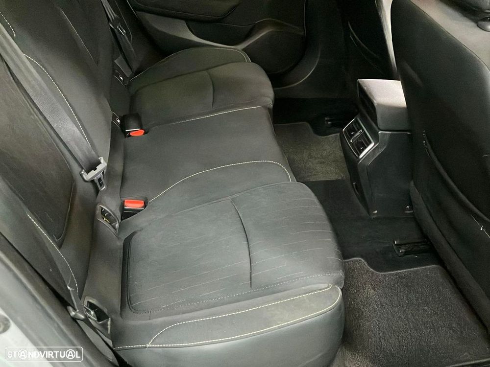 Renault Mégane Sport Tourer - 17