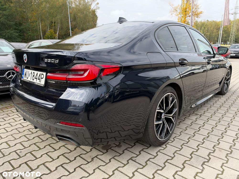 BMW Seria 5 530d xDrive mHEV M Sport sport - 5