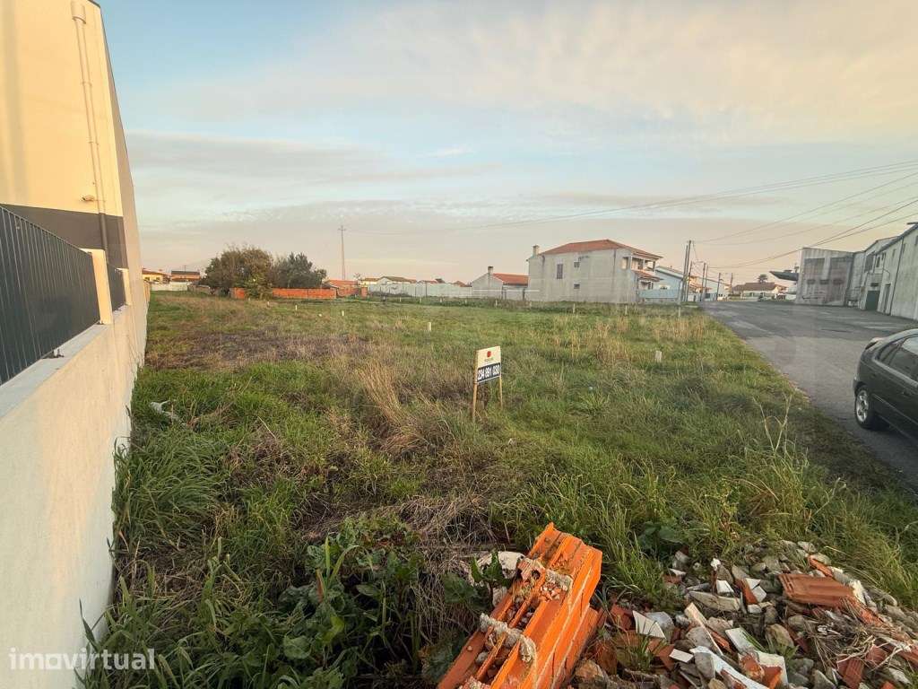 Terreno urbano com vistas sobre a Ria e Praia da Costa Nova - Grande imagem: 2/21