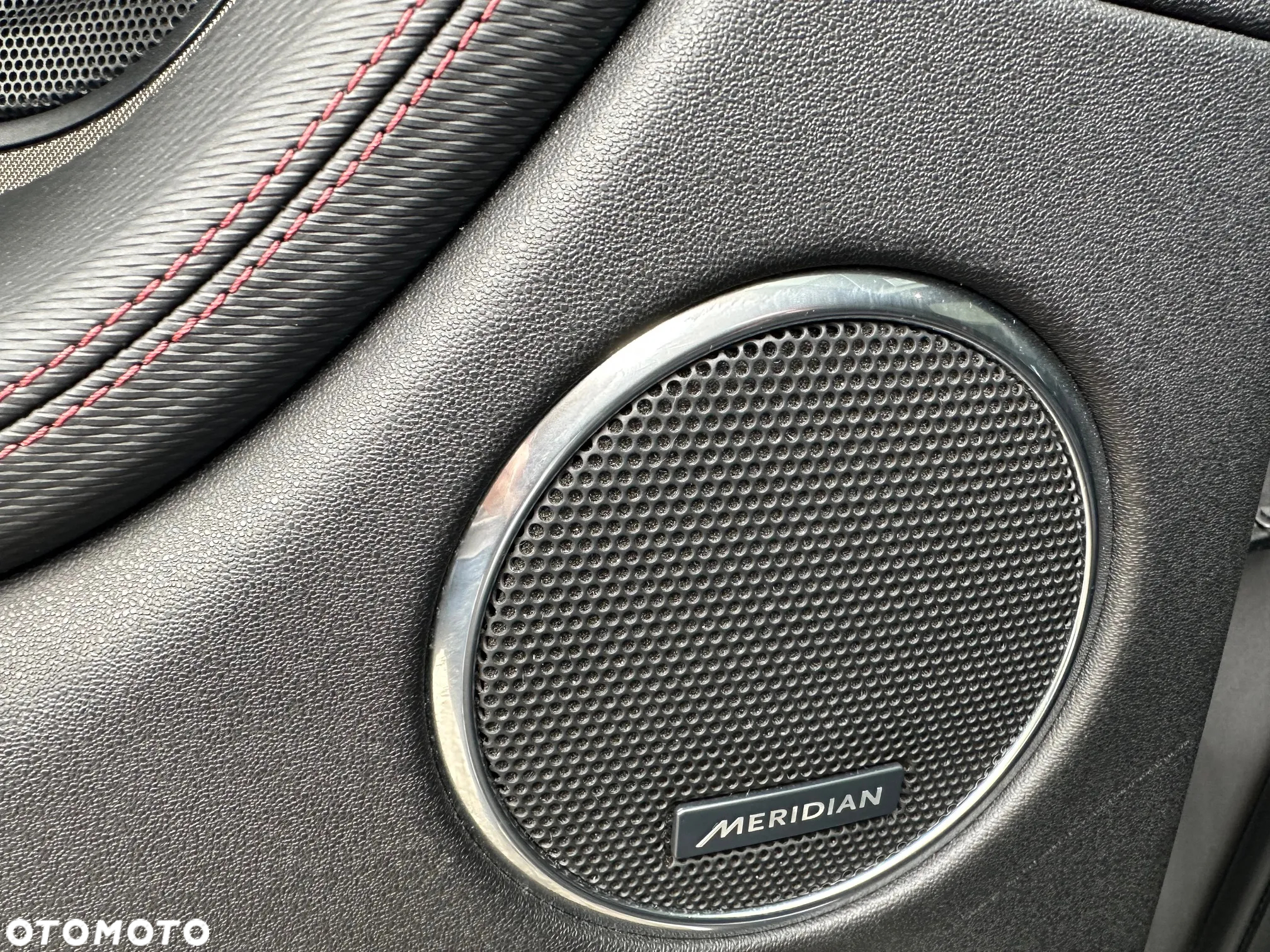 Land Rover Discovery Sport - 30
