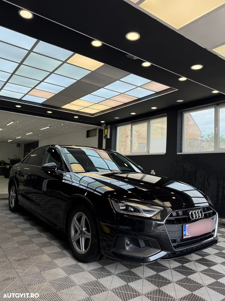 Audi A4 30 TDI S tronic - 1