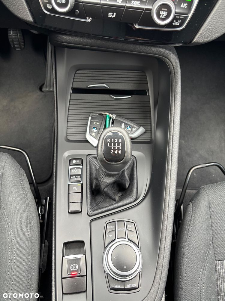 BMW X1 sDrive16d - 17