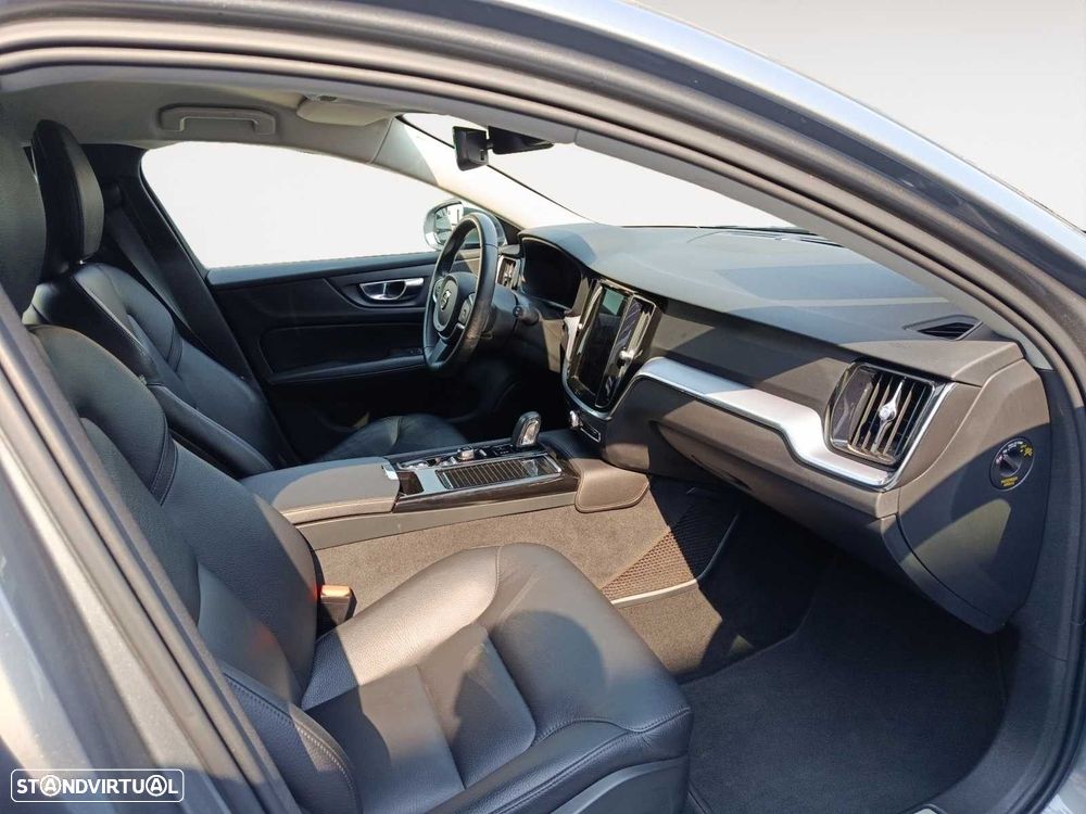 Volvo V60 2.0 T6 AWD TE Inscription — fotografia 16